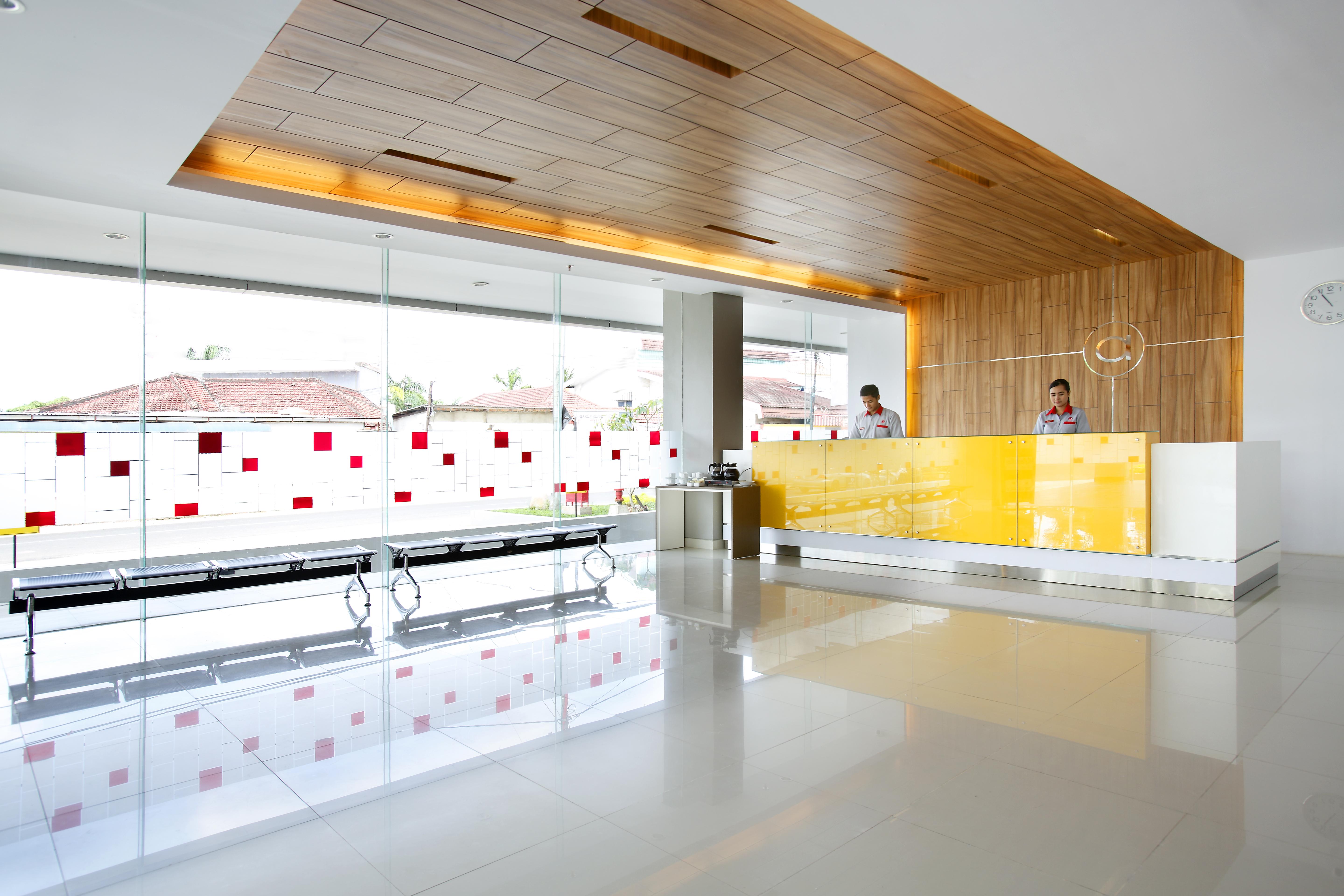Amaris Hotel Palembang Exterior photo