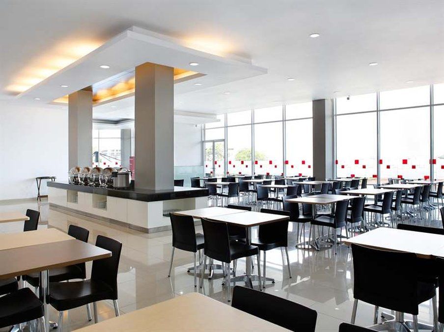 Amaris Hotel Palembang Exterior photo